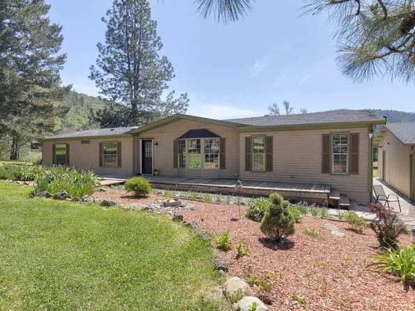 2655 Cady Rd, Jacksonville, OR 97530