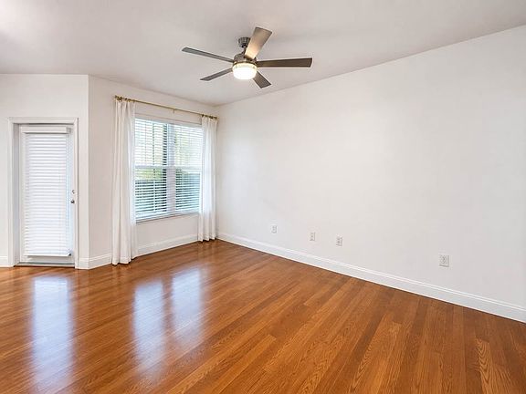 4th image of 1910 E Palm Ave APT 8222