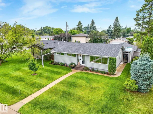 15224 79a Ave NW, Edmonton, AB T5R 3H4