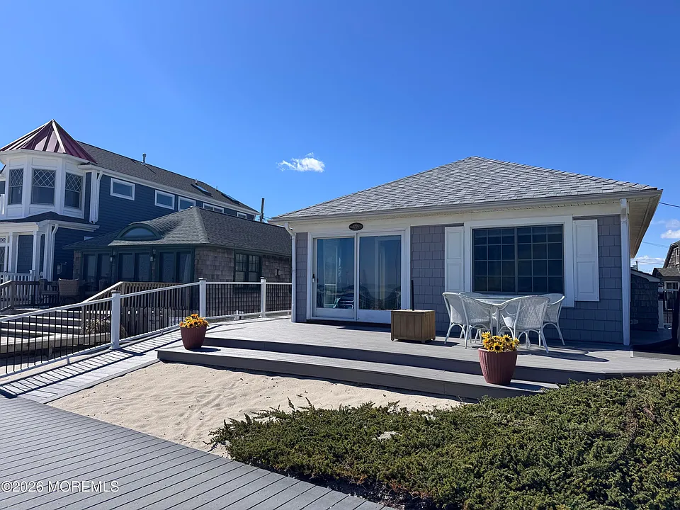 115 Boardwalk