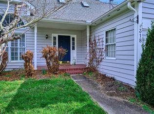 318 Southpointe Dr, Charleston, WV 25314