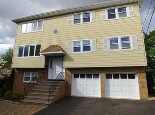 1 Franklin Ave, Wallington, NJ 07057