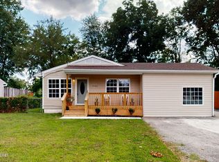 5104 Red Oak Ln, Louisville, KY 40218