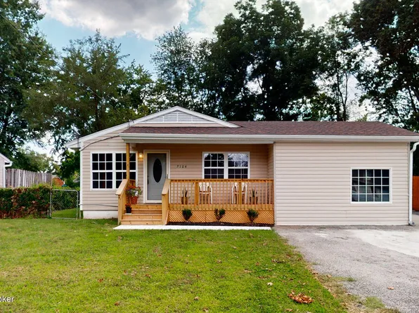 5104 Red Oak Ln, Louisville, KY 40218