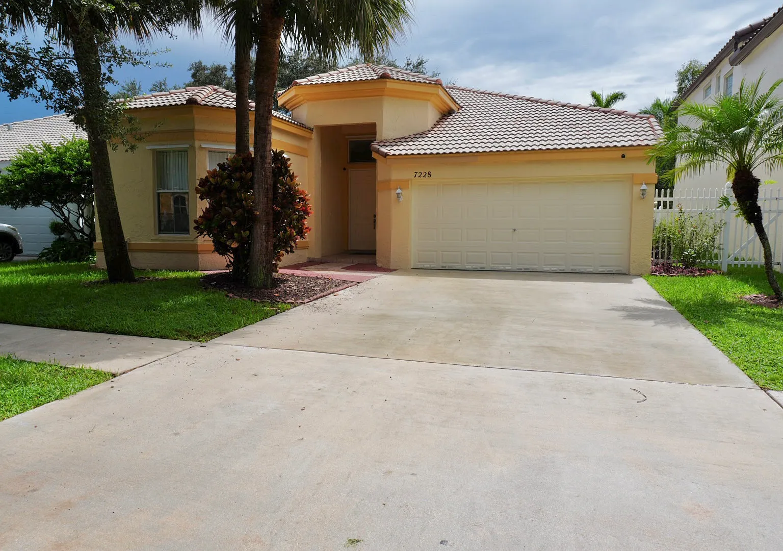 3 bed, 2166 sqft, $3,500 — Photo 1
