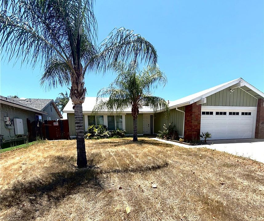 1st image of 24423 Dunlavy Ct