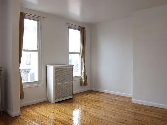 Rented by James Everett Lewis, LREB | media 5