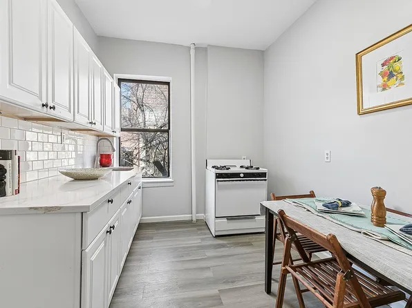 353 W 117th St APT 4E, New York, NY 10026