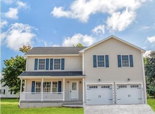 288 Naismith St, Springfield, MA 01104