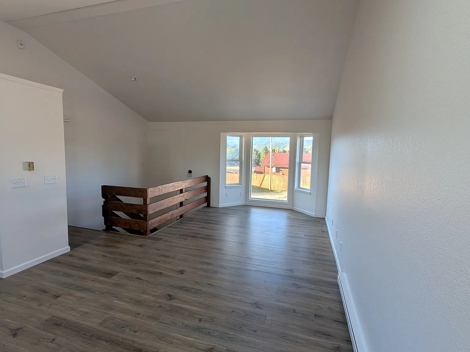 2 bed, 1025 sqft, $1,800 — Photo 3