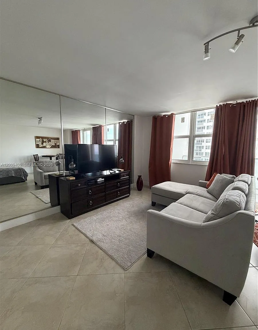 Parker Dorado Condo — Photo 4