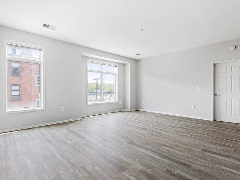 1000 Jefferson Street Apartments — Photo 36