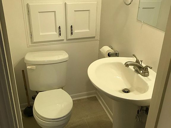 4th image of 2312 Giuffrias Ave APT 4