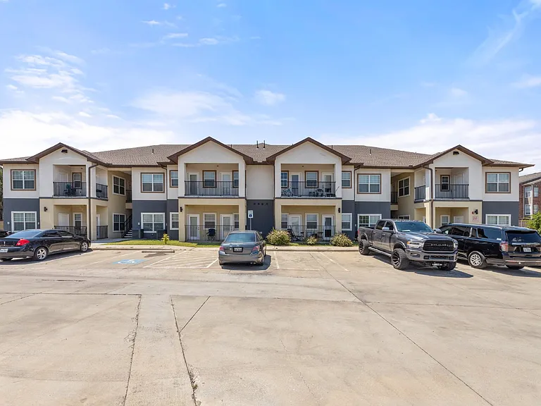 13601 Pinnacle Cir W #2102 — Photo 17