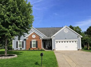 8416 Castlebay Dr, Charlotte, NC 28277