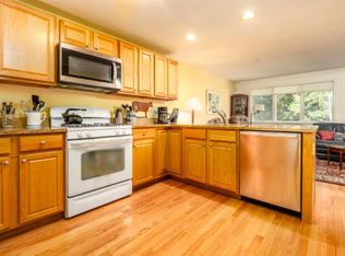 17 N Ridge Rd, Mashpee, MA 02649