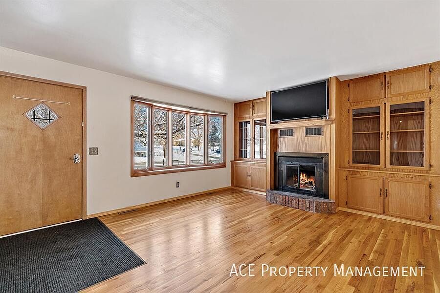 1st image of 155 Fairmont Blvd