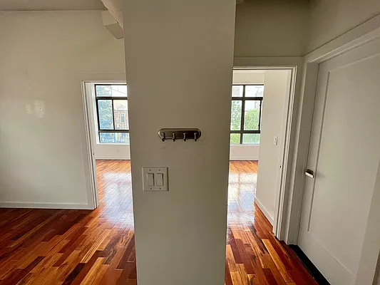 Rented by Compass | media 7