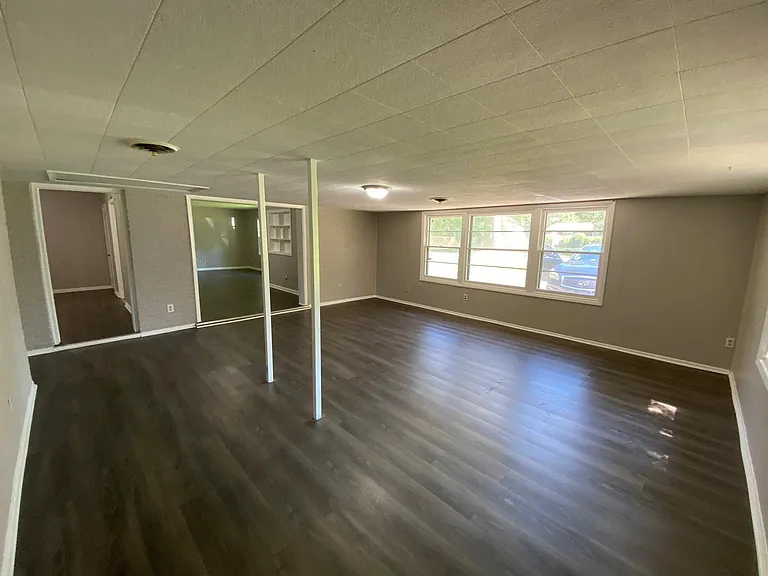 1346 Wedgewood Dr — Photo 10