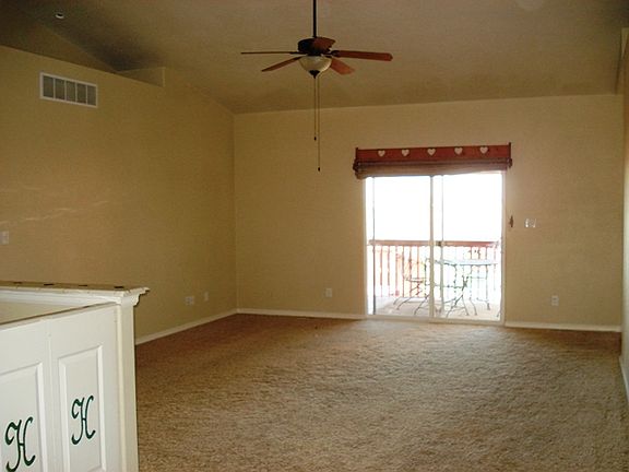 566 Marigold Rental_18633_1_12092014