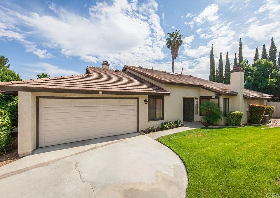 5050 Canyon Crest Dr
