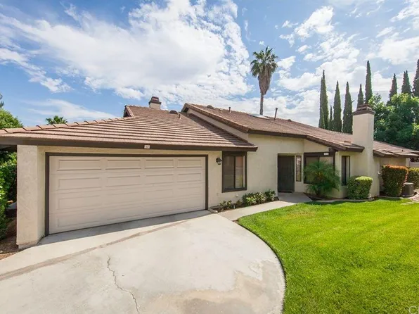 5050 Canyon Crest Dr APT 12, Riverside, CA 92507