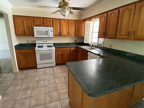 5th image of 1606 SE 16th Ave