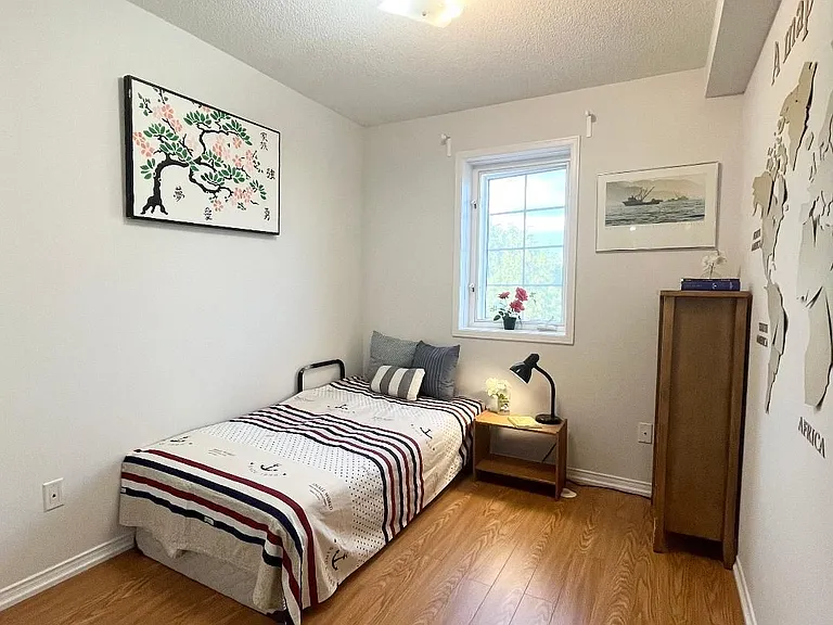 593 Kennedy Rd #4 — Photo 11