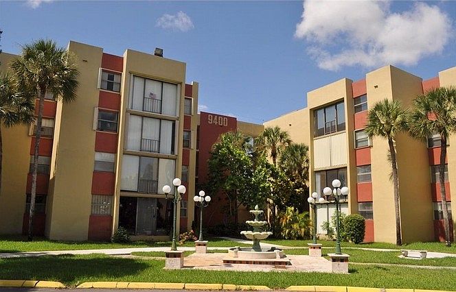 Front view - 9400 Building