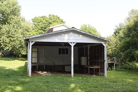 2nd image of 6045 S Lamont Rd