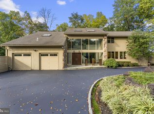 925 Stoke Rd, Villanova, PA 19085