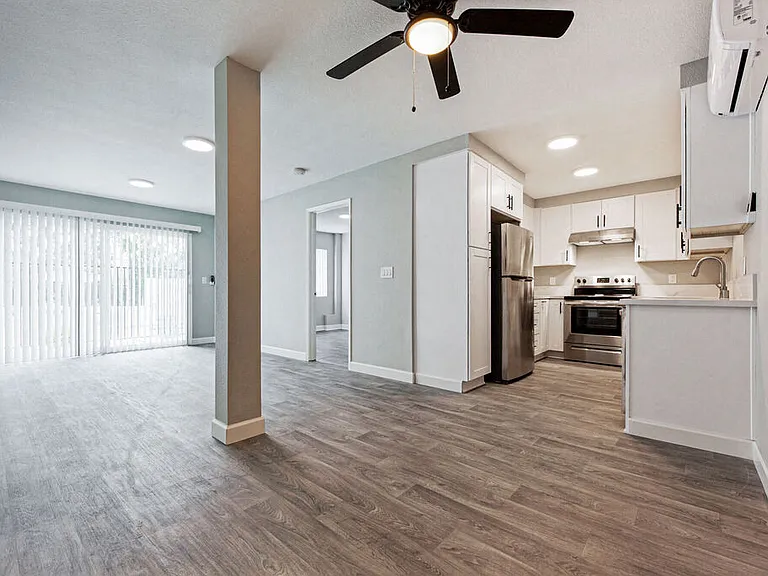 Citra Apartments — Photo 2