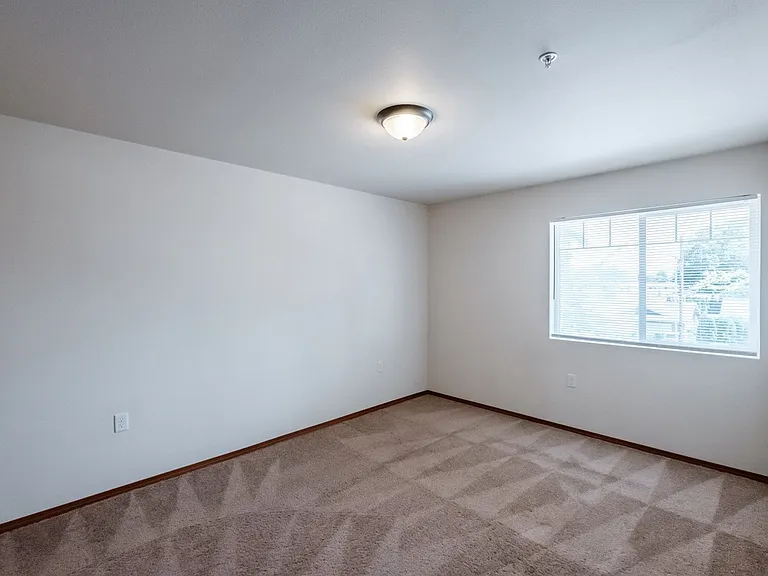 Newcastle Place Apartments — Photo 78