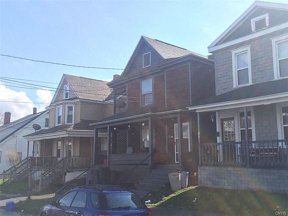 3rd image of 158 E Bissell St #60