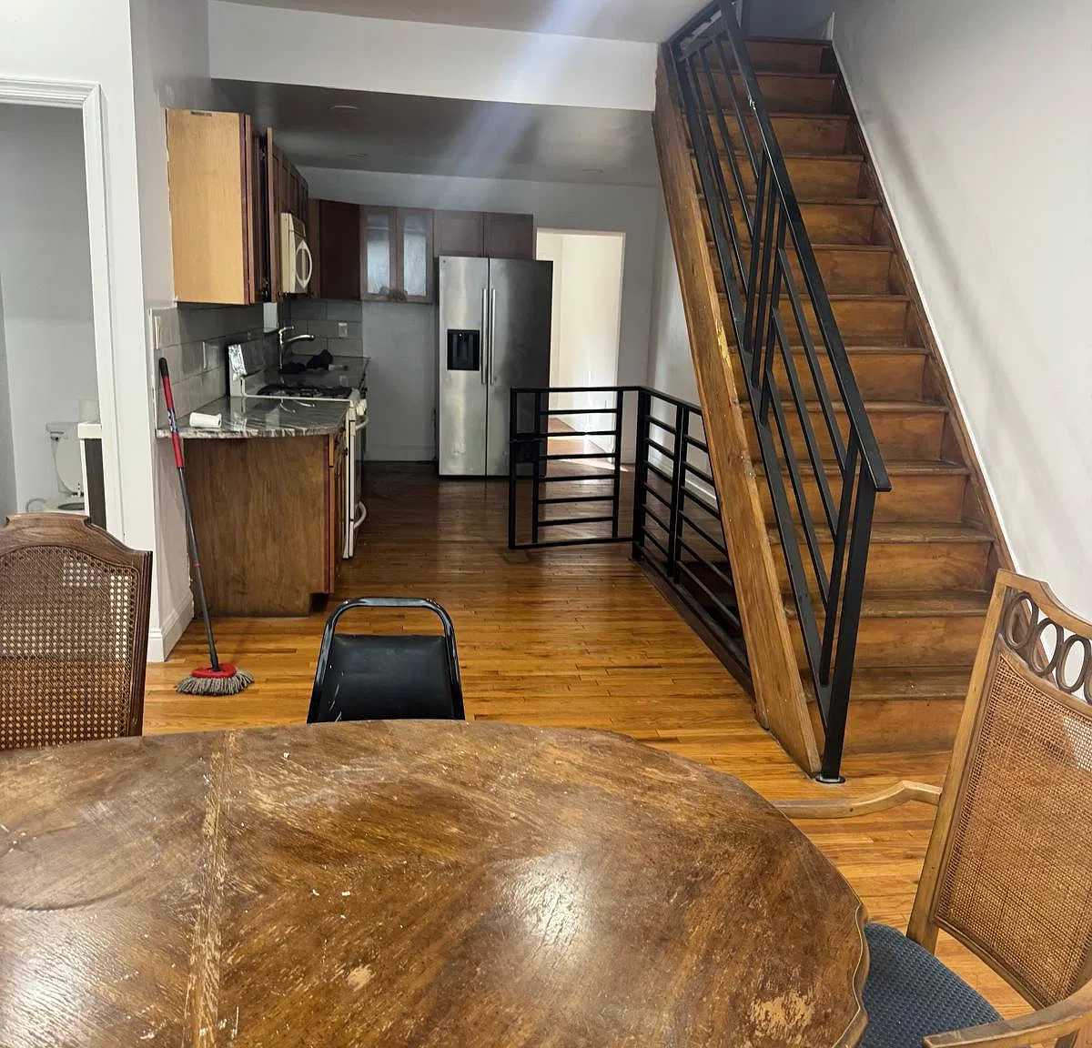 6 bed, 2.5 bath, 1638 sqft, $2,800 — Photo 2