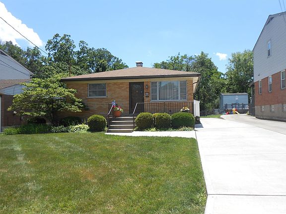 2nd image of 4719 Clevesdale Dr