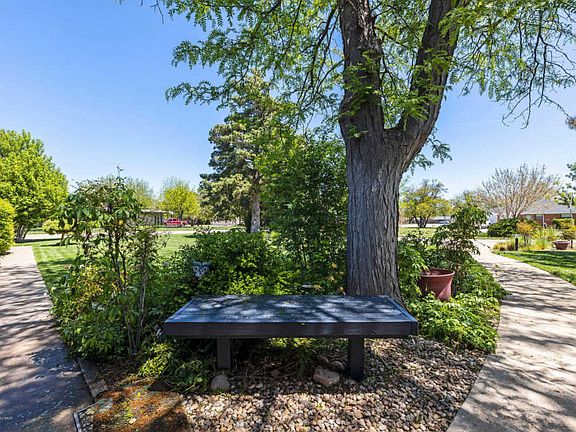 4th image of 3600 Amherst Dr