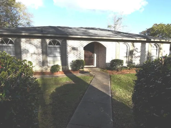 1970 National Guard Rd, Columbia, MS 39429