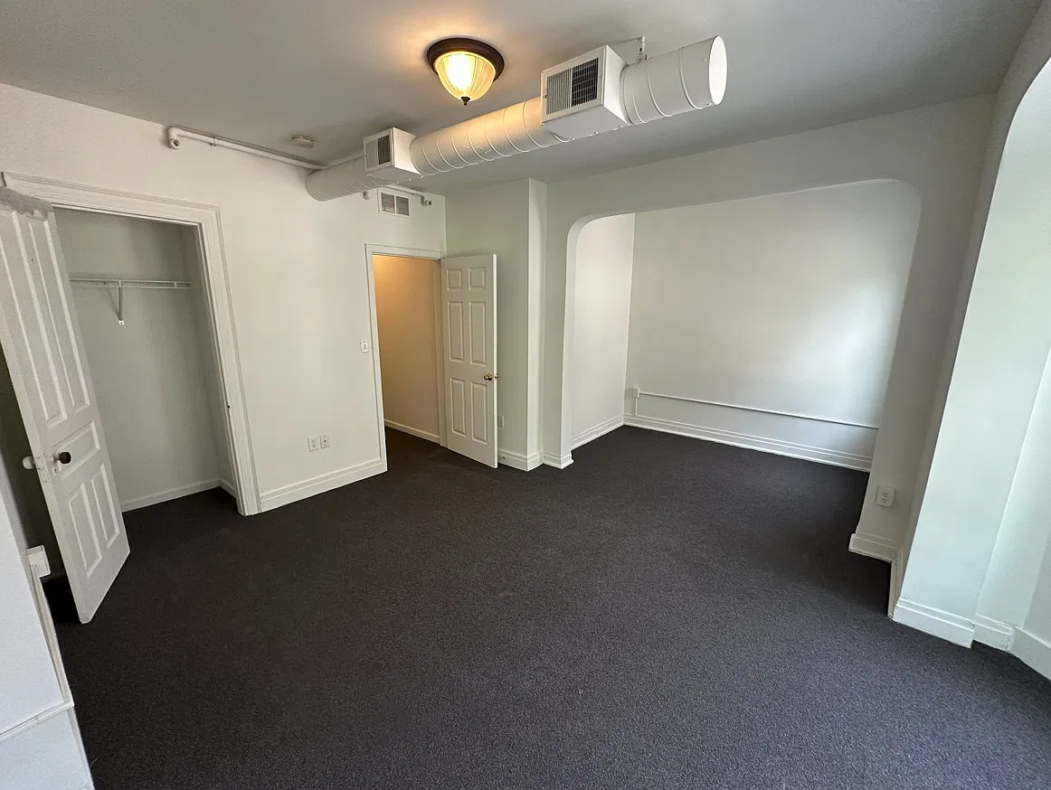 2 bed, $1,350 — Photo 2