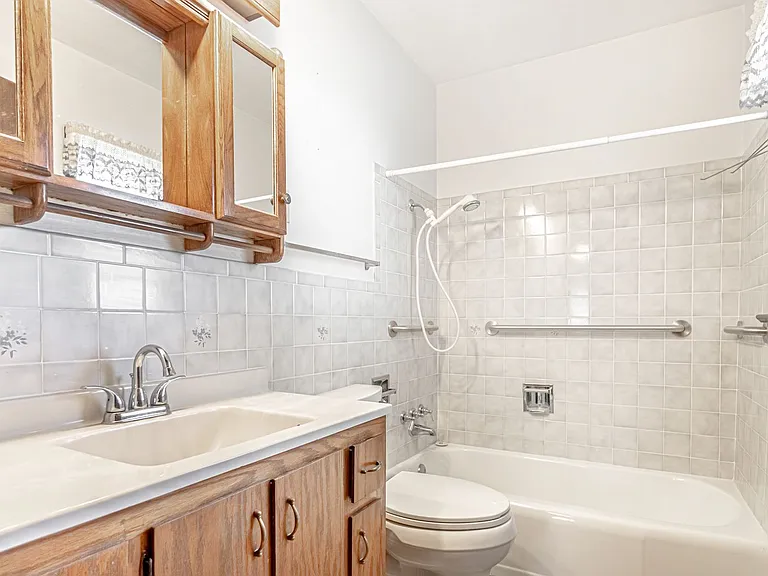 1005 N 12th St — Photo 6