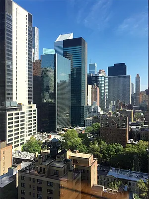 Rented by R New York | media 18