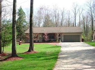 1923 Michillinda Rd, Twin Lake, MI 49457