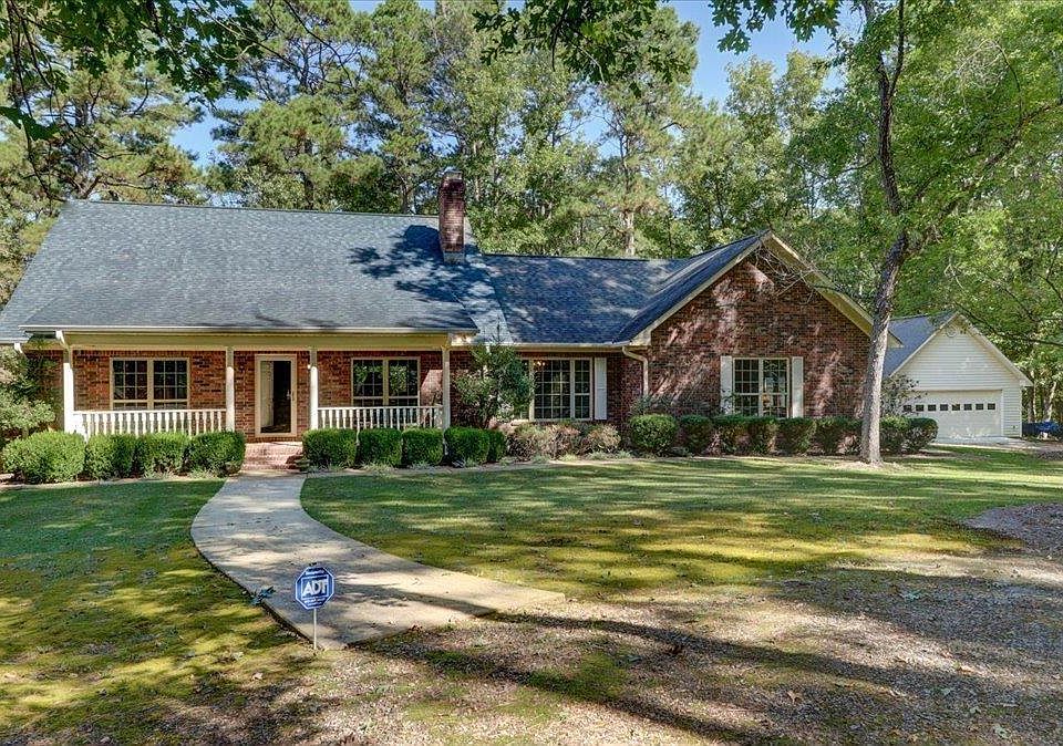 1st image of 7 Belle Dr