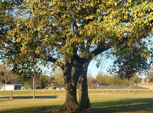 112 SE Front St, Leonard, TX 75452