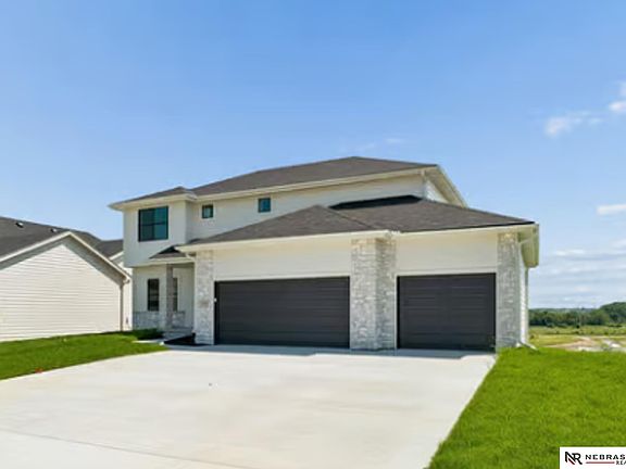 3rd image of 11003 N 159th Ave