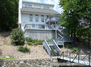 32 Huckleberry Hill Ct, Sunrise Beach, MO 65079