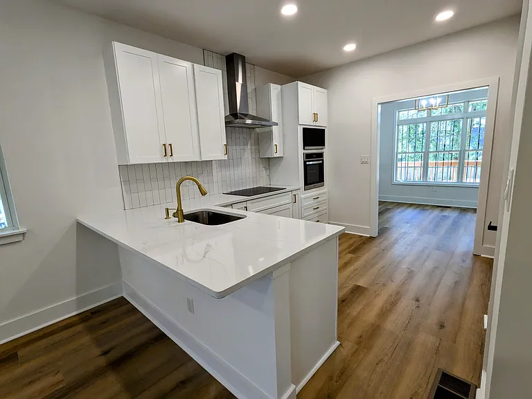 513 Roy St SW — Photo 7