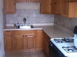 1136 Glen Avon Rd, Darby, PA 19023