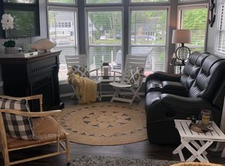 12572 N Rainey Rd W, Syracuse, IN 46567