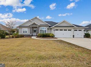 102 Riley Hunter Dr, Kingsland, GA 31548